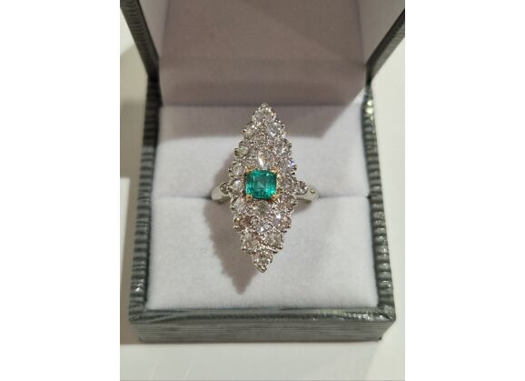 Image Bague Or blanc Emeraude Diamant